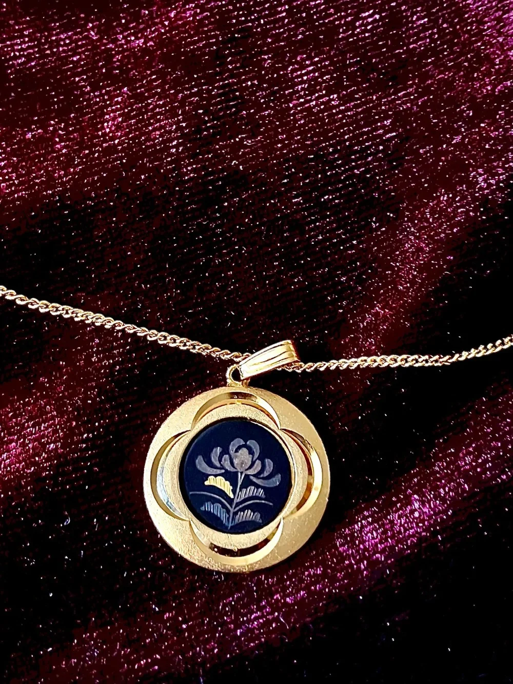 N/A vintage damascene